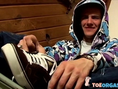 Sweet Clyde wanks off his cock and milks out his dick on his sexy feet