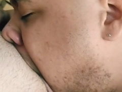 EL HIJO DE ME VECINA VINO DE VISITA Y LE CABALGUE LA VERGA