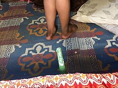 Karachi Big Ass Bottom Taking Dildo