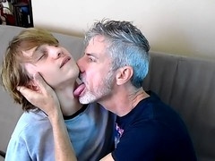 Elis and Richard Lennox's kiss