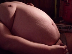 Meaty Abdomen Inflation While Sitting