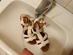 Piss in wifes white sandals
