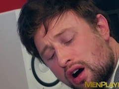 Bareback fuckfest compilation featuring classy hunks