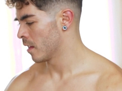 Cazden Hunter screws his yam-sized salami and knuckle into Apollo Fates fuck hole