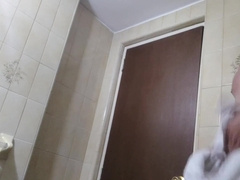 COLOMBIAN VERGON MILKS WHILE ALONE IN HIS PALACE