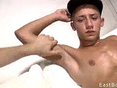 Skater fellow - hand job casting