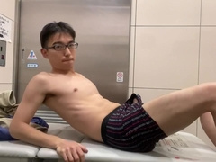 Hot Japanese Teen Student Public Toilet Nude Masturbation Cumshot Amateur