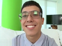 Free gay monster dicks This itsgonnahurt shoot features this stud Erick