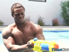 Muscly Black Hunk Ejaculates