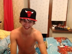 cute teen 18+ on cam 480p