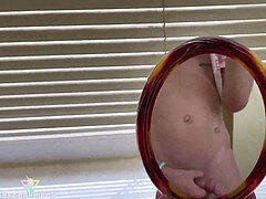 Socks, mirror, solo