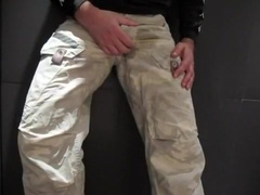 Twink wetting his Gstar camo pant