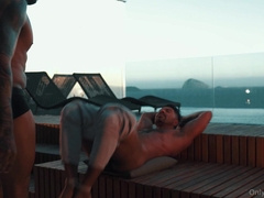 Manguera destroys Gael hole