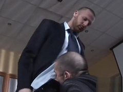 Puto perseguindo o pauzudo