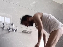 Indian super-hot dude enjoy bathroom and masterbation