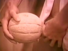 Vintage solo with food