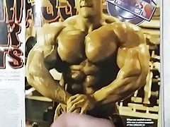 Jerking off to bodybuilder