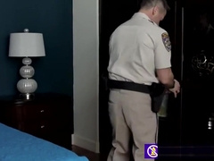 TATTOOED dealer SMASHED by hunky MUSCLED bear after CAUGHT