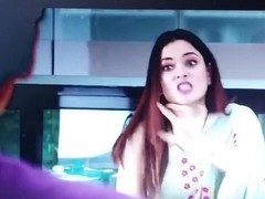 tamanna gives a deep cum tribute