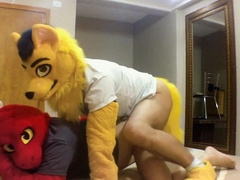 Yellow Dog Fucking a Lizard's Ass Real Good Murrsuit Anal