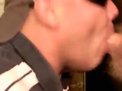 Choking down a married cocks load HM (Amateur Married)