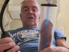 Sight how ginormous my pink cigar gets