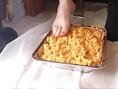 Macaroni and cheese feet