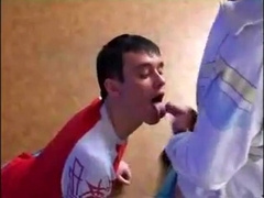 Twink's Amateur Blowjob Bukkake 2