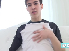 Hot Asian Teen Xander Shows His Tight Asshole While Jacking Off! 10 Min