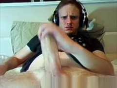 Huge Cock Shoots Cum - sexywebcamguys.com