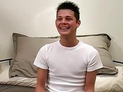 Hot hunk masturbating his throbbing dick