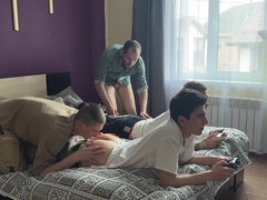Ethan Lestray And Oliver Strelly In Group Sex - Stepson Brought His Friends To Play Console, And At That Moment He And His Stepfather Fu