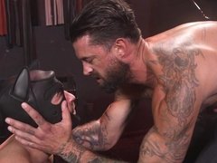 Masked pervert is serving a dom who has kinky fetishes