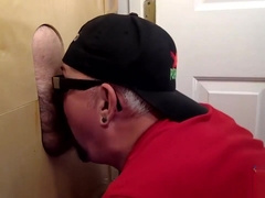 Cum Pumping Gloryhole Suck Off
