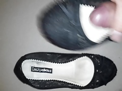 Wieder Sperma in meinen Ballerinas!