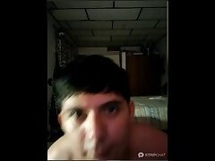 Rico colombiano se masturba en cam