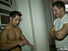 Gay muscle, velký pták, gay men fucking