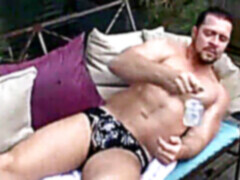 Hunk jerk off, honění ptáka, milked