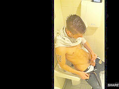 Mark Henley jerks Off