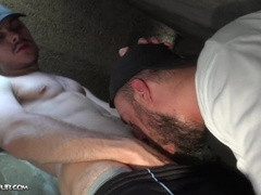 CITEBEUR.com - Martin Rude Facefucks Mathieu with Monster nine-Inch Beef whistle