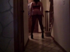 CD Ashlee waiting for pizza delivery in her high stilettos