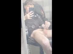 Unclipped dude jerks off after school - TPK