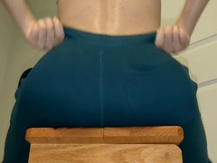 Booty Blinking and Shaking