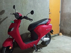 Shemale Dances On Electric Scooter In Her Own Home And Gets Her Ass Fucked By Her Boyfriend - Bhojpuri Dance - Hindi Voice