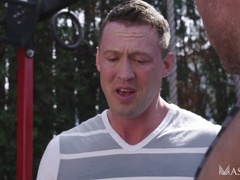 Sport Influencer Alex Mecum Pulverize Pierce Paris Without A Condom