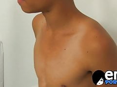Twink Robbie Anthony jizzed on face after hard doggystyle