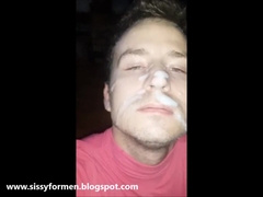 sissyformen blogger throating a strangers knob