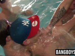 Bareback foursome with hot studs in the pool and on the deck