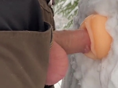 Santa pounds a snow dame - Vertical 60fps