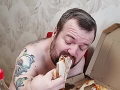 Midget Eats Pizza Like a Pig and Then Cum on the Crusts